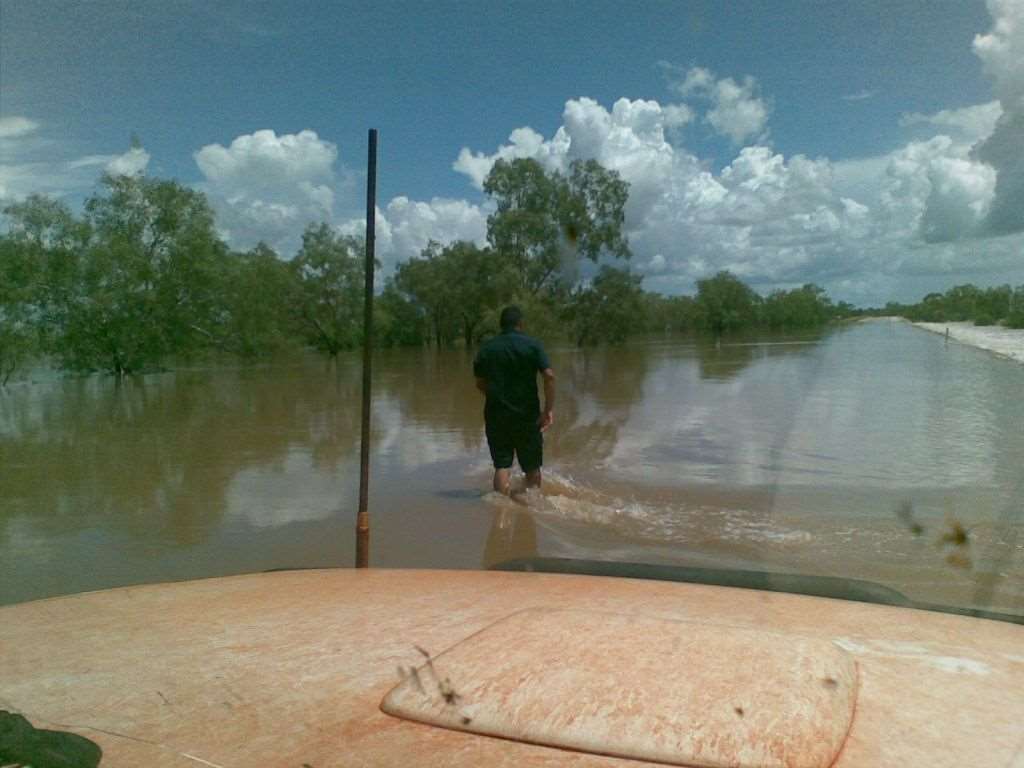 Telcos detail further flood responses - Vimarsana News